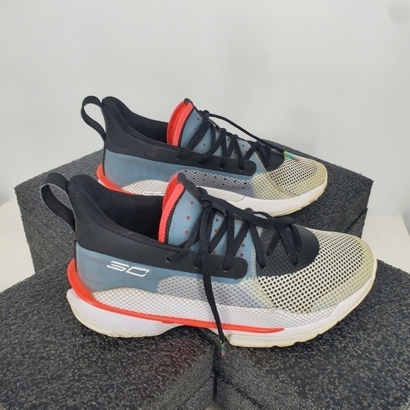 Under Armour Shoes 7 Youth 8.5 Women Hovr Curry 7 UNDRTD 3022113-100  Sneakers - Picture 4 of 11